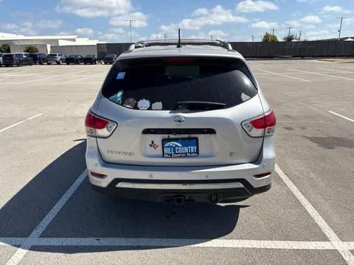 Brilliant Silver 2014 Nissan Pathfinder SL