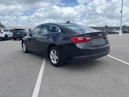 Dark Ash Metallic 2023 Chevrolet Malibu LT