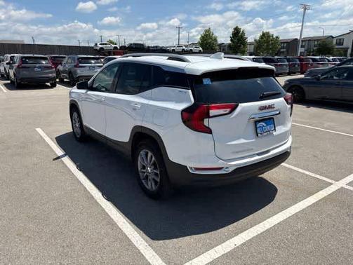 Summit White 2024 GMC Terrain SLT
