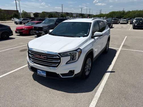 Summit White 2024 GMC Terrain SLT