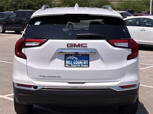 Summit White 2024 GMC Terrain SLT