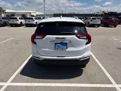 Summit White 2024 GMC Terrain SLT