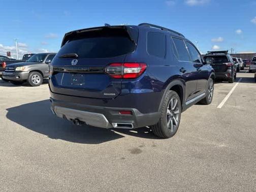 2024 Honda Pilot Touring