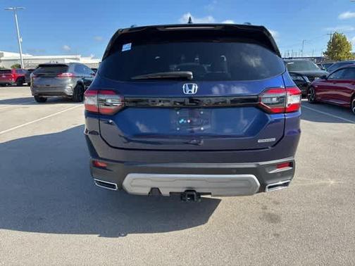 2024 Honda Pilot Touring