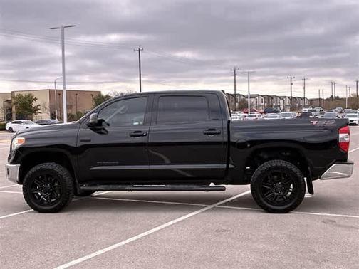 2017 Toyota Tundra SR5