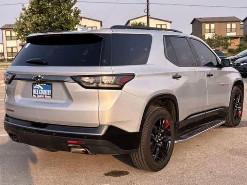 Silver Ice Metallic 2020 Chevrolet Traverse Premier