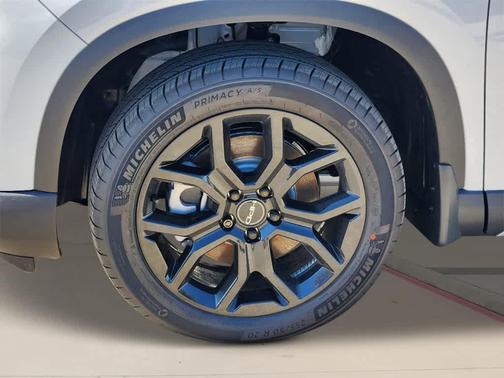 2025 Honda Pilot TOURING+