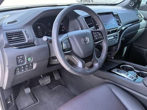 2025 Honda Ridgeline Black Edition