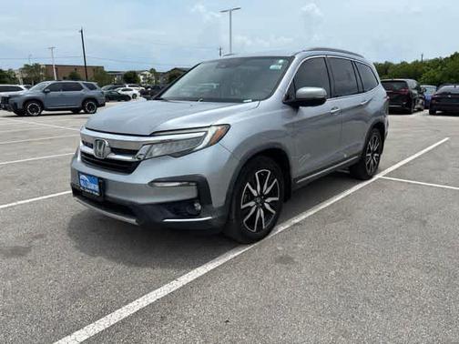 Lunar Silver Metallic 2021 Honda Pilot Elite