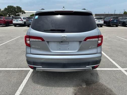 Lunar Silver Metallic 2021 Honda Pilot Elite