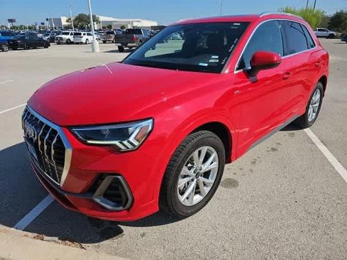 2023 Audi Q3 45 S line Premium