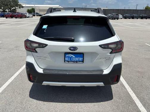 Crystal White Pearl 2020 Subaru Outback Limited XT