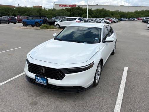 Platinum White Pearl 2025 Honda Accord LX