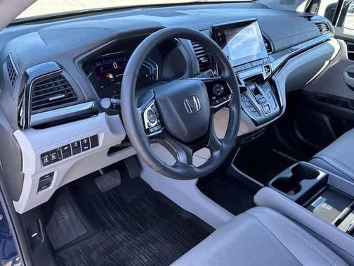 Obsidian Blue Pearl 2023 Honda Odyssey Elite