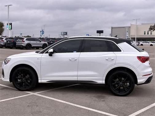 2023 Audi Q3 45 S line Premium Plus