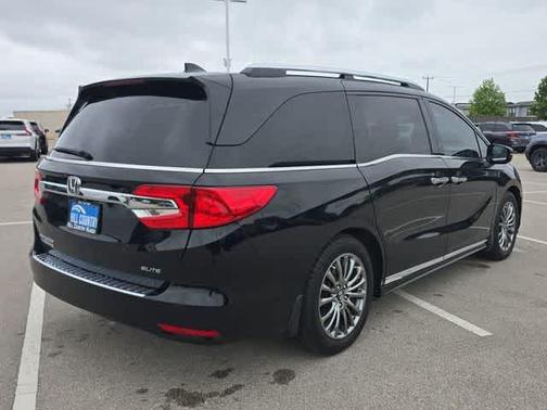 Crystal Black Pearl 2020 Honda Odyssey Elite