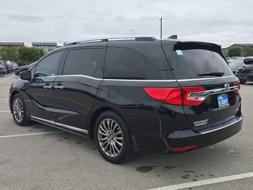 Crystal Black Pearl 2020 Honda Odyssey Elite