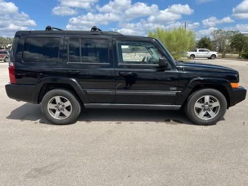 2007 Jeep Commander Sport