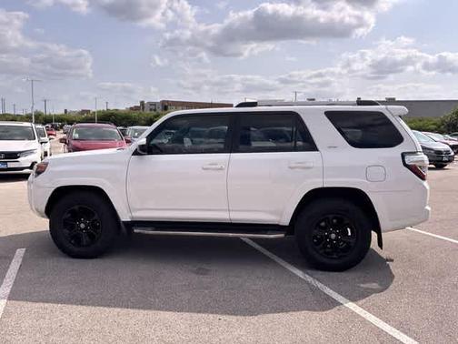 Super White 2019 Toyota 4Runner SR5