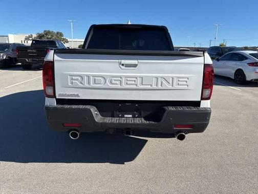 2025 Honda Ridgeline Black Edition