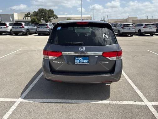 Gray 2016 Honda Odyssey SE