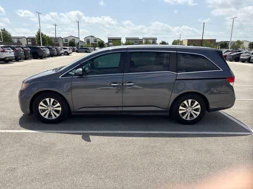 Gray 2016 Honda Odyssey SE
