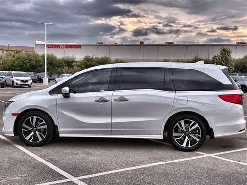 2020 Honda Odyssey Elite