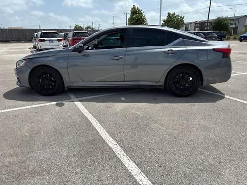 Gun Metallic 2021 Nissan Altima 2.5 SR