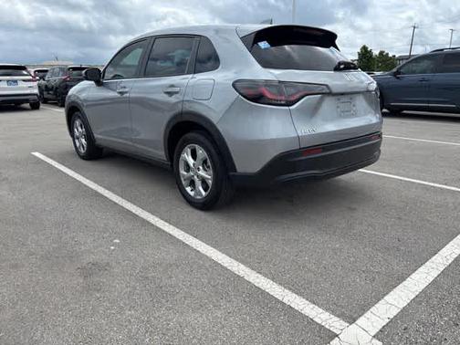 Lunar Silver Metallic 2024 Honda HR-V LX