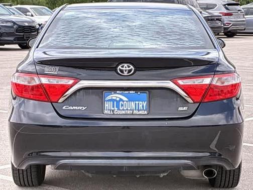 Midnight Black Metallic 2017 Toyota Camry SE