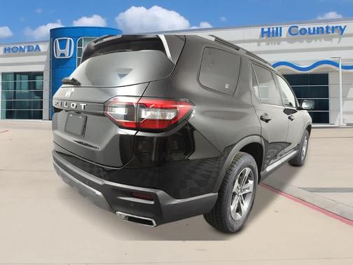 Crystal Black Pearl 2026 Honda Pilot EX-L