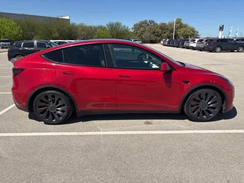 2023 Tesla Model Y Performance