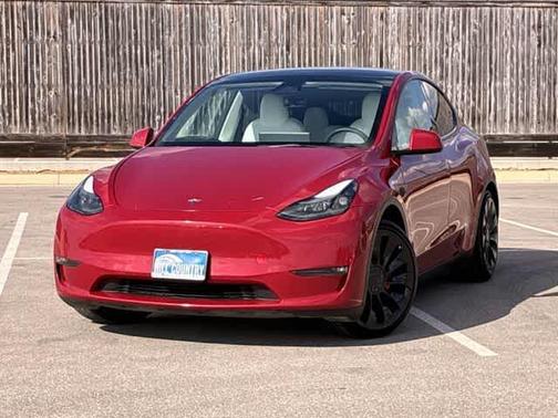2023 Tesla Model Y Performance
