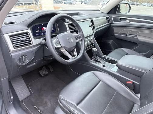 2022 Volkswagen Atlas 2.0T SE w/Technology
