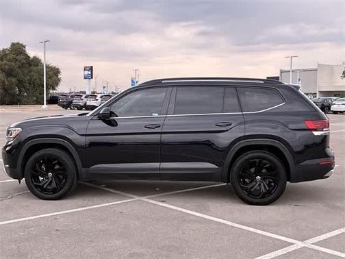2022 Volkswagen Atlas 2.0T SE w/Technology