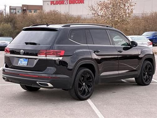 2022 Volkswagen Atlas 2.0T SE w/Technology