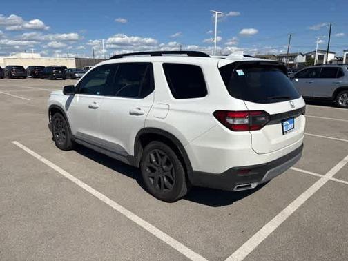 2025 Honda Pilot TOURING+