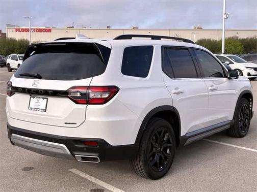 2025 Honda Pilot TOURING+