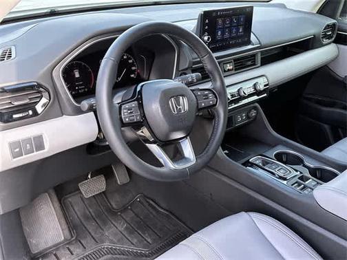 2025 Honda Pilot TOURING+