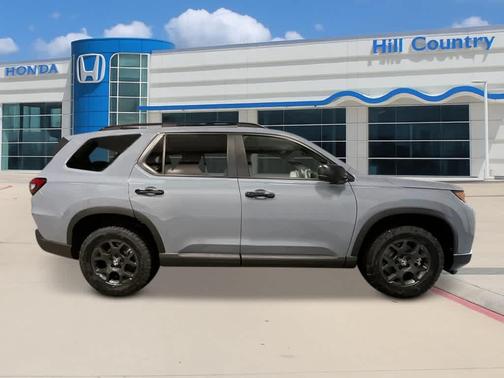 Sonic Gray Pearl 2026 Honda Pilot TrailSport