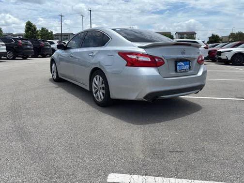 Brilliant Silver 2017 Nissan Altima 2.5 SV