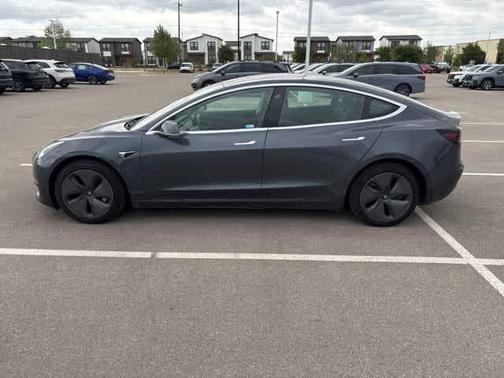 Gray 2019 Tesla Model 3 Long Range