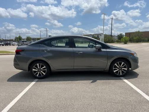 2021 Nissan Versa 1.6 SV