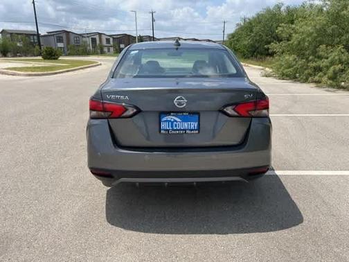 2021 Nissan Versa 1.6 SV