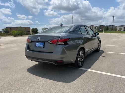 2021 Nissan Versa 1.6 SV
