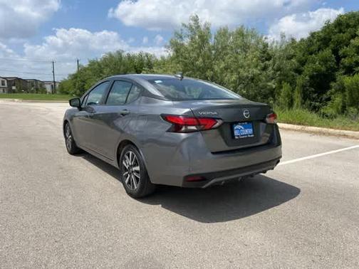 2021 Nissan Versa 1.6 SV