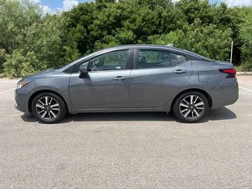 2021 Nissan Versa 1.6 SV