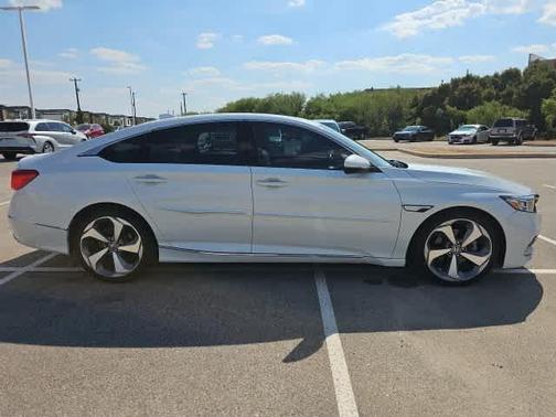 2020 Honda Accord Touring 2.0T