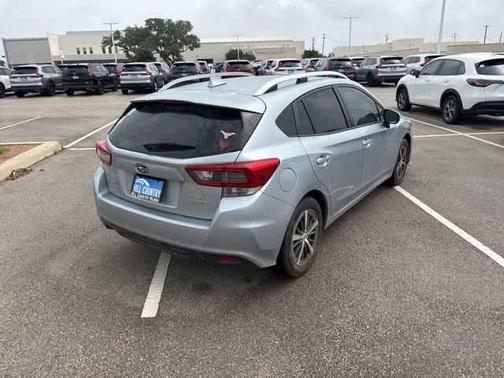 Ice Silver Metallic 2022 Subaru Impreza Premium