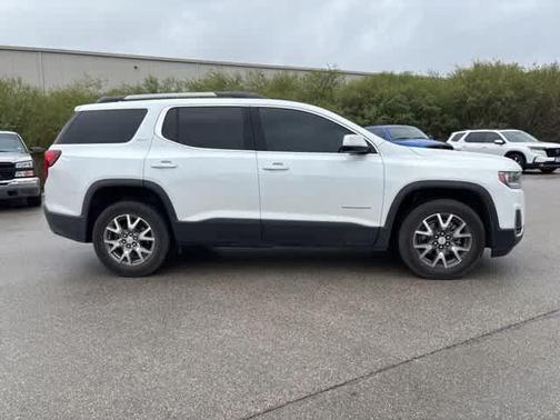 2021 GMC Acadia SLT